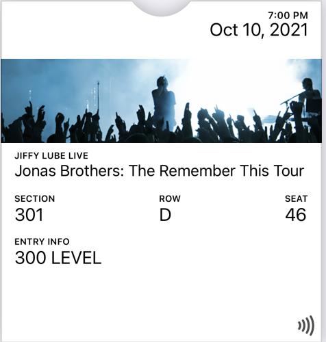 2021.10.10 The Jonas Brothers and Kelsea Ballerini