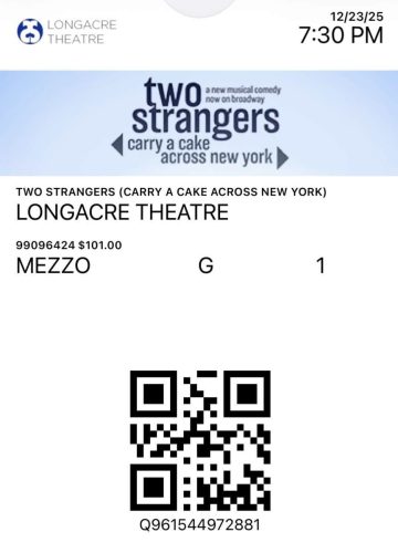 2025.12.23 Two Strangers Carry A Cake Across New York